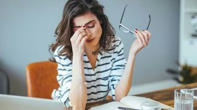 How Stress Messes with Women’s Hormones: The Hidden Chain Reaction